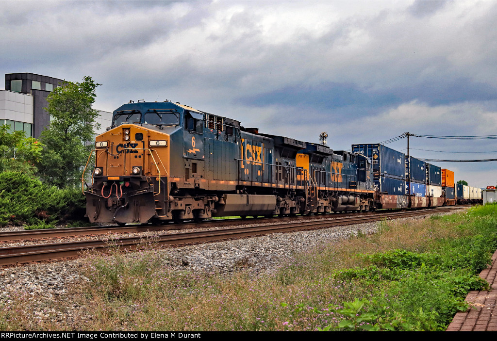 CSX 6 on I-158